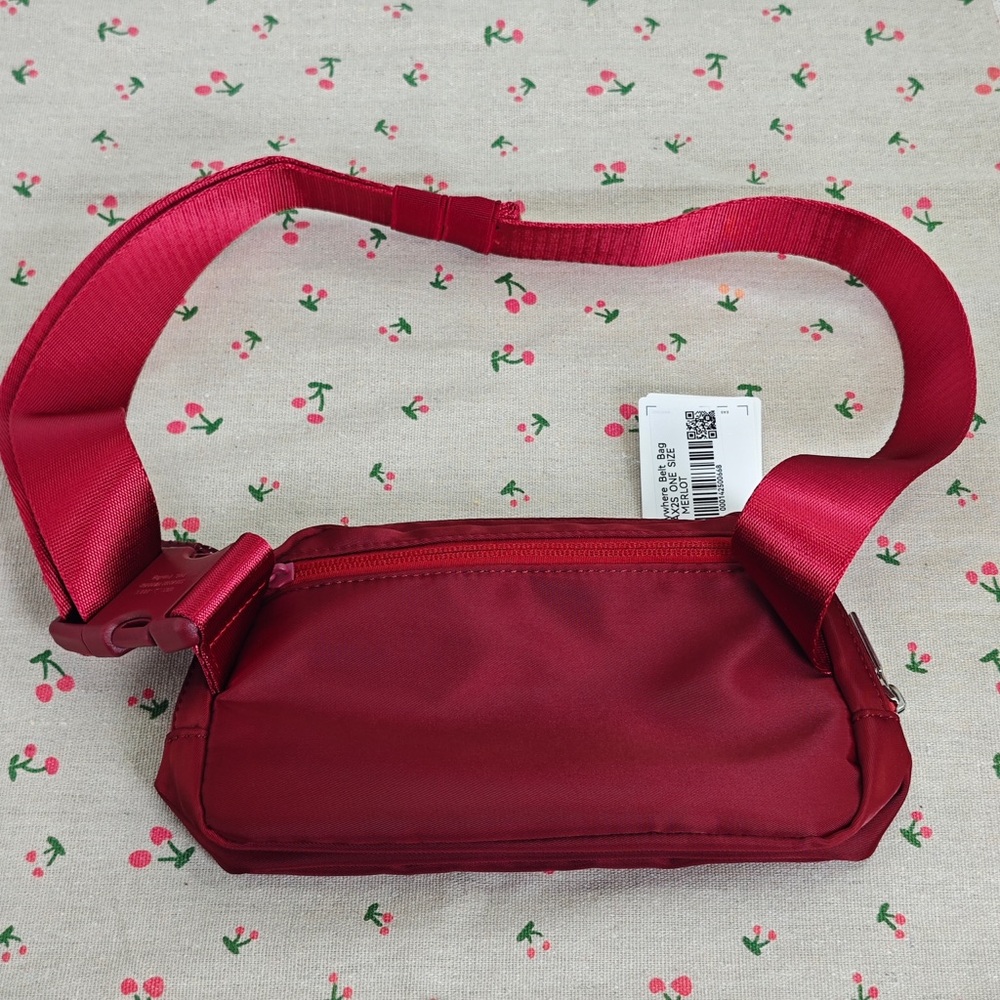 lululemon athletica Red Crossbody Belt Bag - Picture 5 of 5